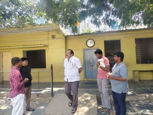 పోలింగ్ కేంద్రాలపై అభ్యంతరాలు.. 16 కేంద్రాలను పునఃపరిశీలించిన కమిషనర్