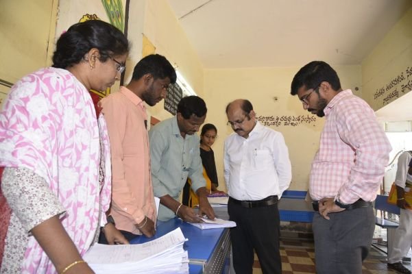 ఎస్ఐఆర్ ప్రక్రియపై క్షేత్రస్థాయి పరిశీలన