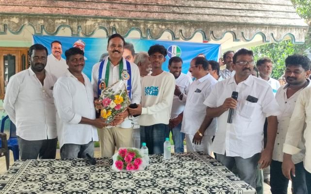 పడాలలో వైసీపీ ఎన్నికల సన్నాహక కార్యక్రమం