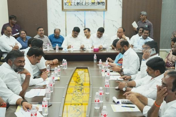 ఈనెల 29న జిల్లాలో అట్టహాసంగా .. పల్లె పండుగ 3.0  ➖ లక్ష మందితో భారీ బహిరంగ సభకు విస్తృత ఏర్పాట్లు---- రాష్ట్ర మంత్రులు