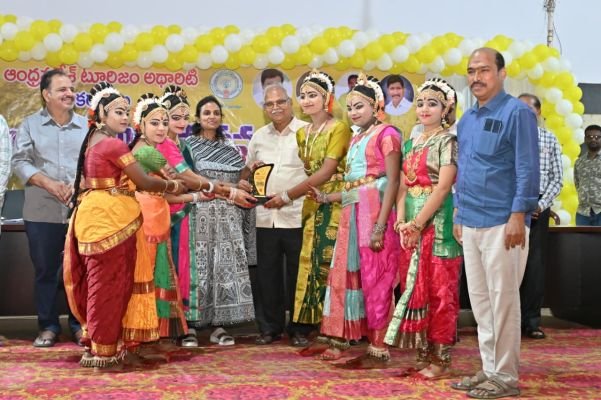 ఏఐతో పర్యాటక రంగానికి మరింత ఊతం*