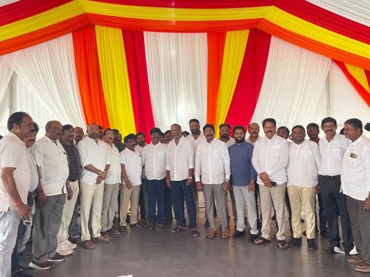 పల్లె పండుగకు రామాపురం ఏర్పాట్లను పరిశీలించిన మంత్రి  గొట్టిపాటి
