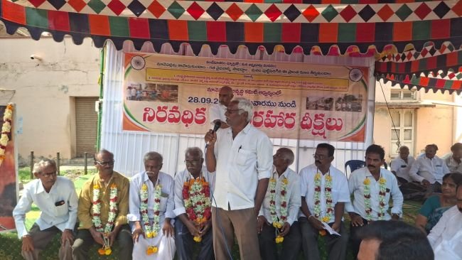నంద్యాలలోని నూనెపల్లె అభివృద్ధిపై రిలే దీక్షలు