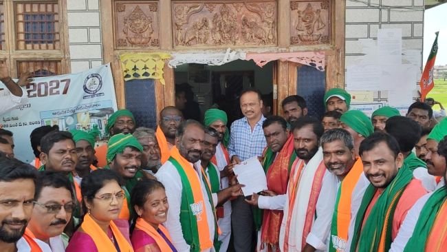 రాయించెరువులో సాగునీరు నింపాలి   - బీజేపీ నేతల డిమాండ్.