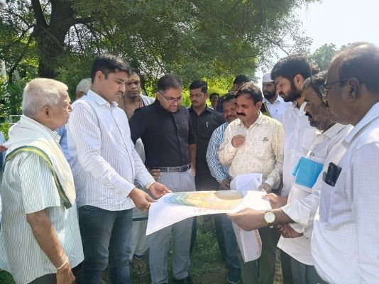 గోదావరి పుష్కరాల పనులు వేగవంతం చేయాలి  ఘాట్లు, గౌతమేశ్వర ఆలయ పనులు త్వరగా ప్రారంభించాలి: కలెక్టర్‌ కోయ శ్రీహర్ష 