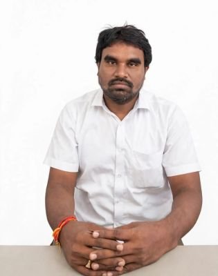 పింఛన్ల చెల్లింపులో గందరగోళం తగదు - 2 భాగాలుగా చెల్లించే విధానాన్ని వెనక్కి తీసుకోవాలి - పాత విధానంలోనే ఒకేసారి అందించాలి - వైఎస్సార్ కాంగ్రెస్ పార్టీ పులివెందుల నియోజకవర్గ  దివ్యాంగుల అధ్యక్షుడు చాగలేటి భాస్కర్   పులివెందుల న్యూస్   ఎన్టీఆర్ భరోసా పింఛన్లను రెండు భాగాలుగా చెల్లించే విధానాన్ని ప్రభు