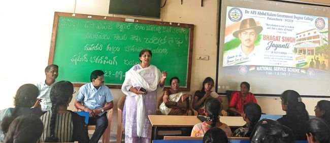 సమాజోద్ధరణ, స్వాతంత్ర్యోద్యమ పిపాసులు
