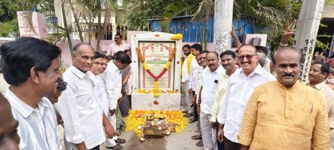 మదనపల్లె పట్టణంలో రూ.27 కోట్లతో అభివృద్ధి పనులకు శంకుస్థాపన