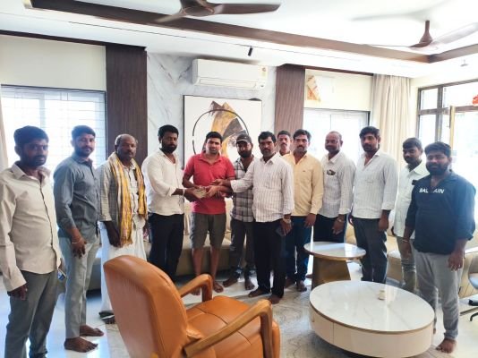 *బాధితురాలుకు లక్ష రూపాయలు ఇచ్చి మానవత్వాన్ని చాటుకున్న  మాలోతు బిచ్చు నాయక్ ఆరోగ్యం: యువతకు వ్యాయామమే రక్ష*అద్దంకి కృష్ణ