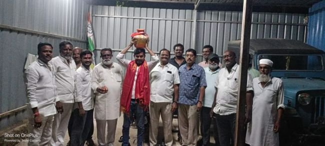 గణేశుని లడ్డు వేలంపాటలో దక్కించుకోవడం మా అదృష్టంగా భావిస్తున్నాం.