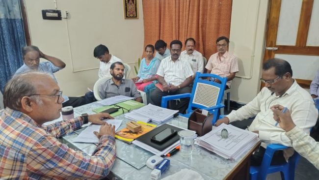 రెవెన్యూ సేవలపై ప్రజల్లో భగ్గుమంటున్న అసంతృప్తి