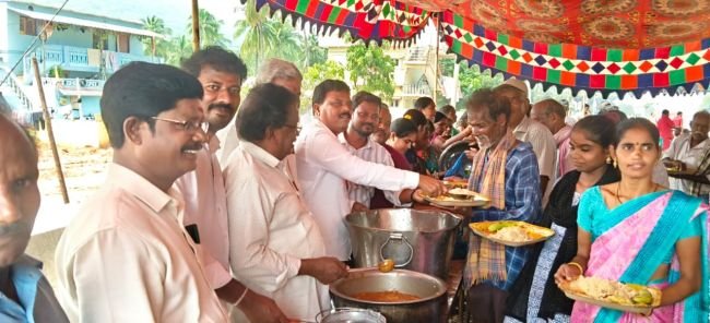 చోడపల్లిలో శ్రీ వినాయక చవితి వేడుకలు: అన్నసమారాధనలో పాల్గొన్న ఏ పి అర్ డి సి చైర్మన్ ప్రగడ నాగేశ్వరరావు