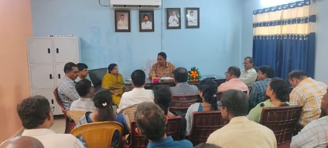 అభివృద్ధి పనులపై ప్రత్యేక నిఘా