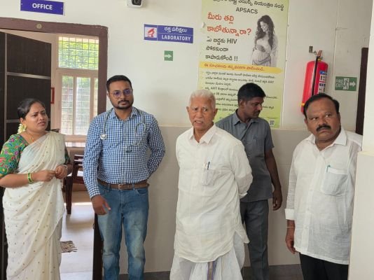 గర్భాశయ ముఖ క్యాన్సర్‌ నివారణకు హెచ్‌పీవీ టీకా వేసన  ఎమ్మెల్యే నంద్యాల వరదరాజుల రెడ్డి.