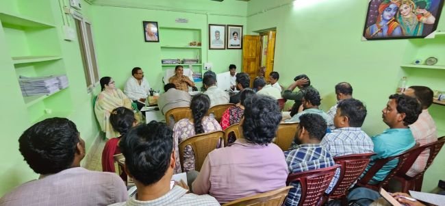 గ్రామ పంచాయితీ ల అభివృద్ధే ధ్యేయంగా పనిచేయాలి 