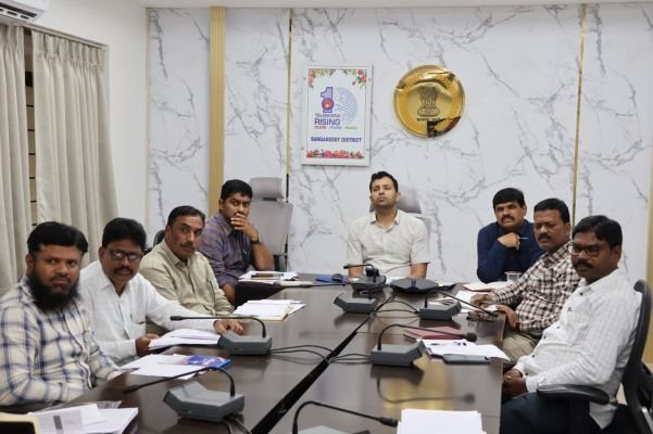 ప్రత్యేక అధికారులు క్షేత్రస్థాయిలో ఆకస్మిక తనిఖీలు నిర్వహించాలి*