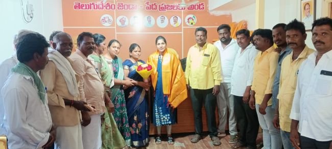 ఆటపాటలతో కూడిన విద్యను బోధించాలి