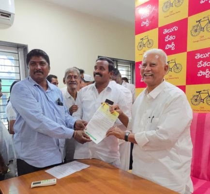 53 మంది లబ్ధిదారులకు సీఎంఆర్‌ఎఫ్ భరోసా రూ.39.27 లక్షల ఆర్థిక సాయం