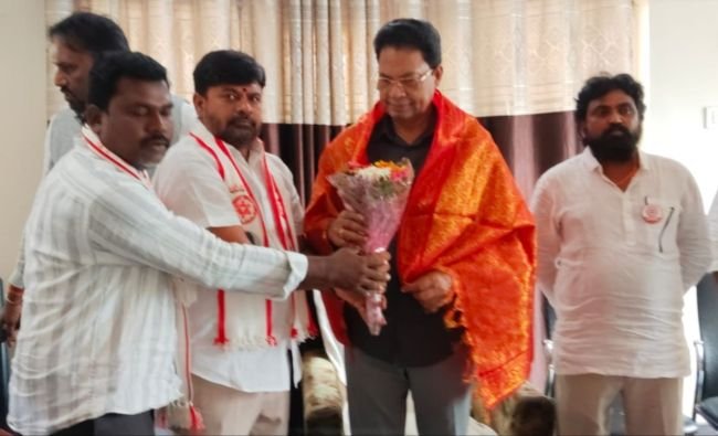 జనసేన అభ్యర్థుల వినతుల స్వీకరణ 