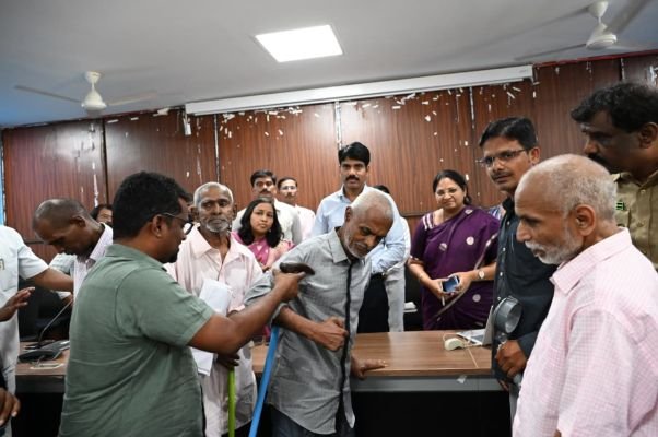 *పరికరాల పంపిణీ జోరు..!*