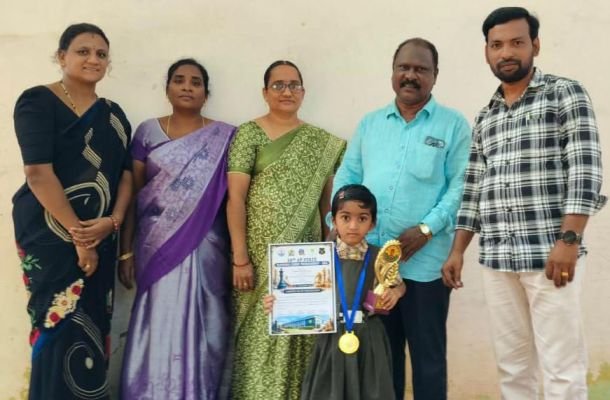 రాష్ట్రస్థాయి చదరంగం పోటీల్లో మెరిచిన  జుహీ :-  