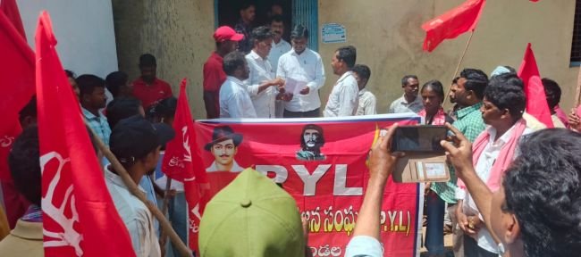 ప్రభుత్వ వైద్యశాలలో వైద్యున్ని  నియమించాలి