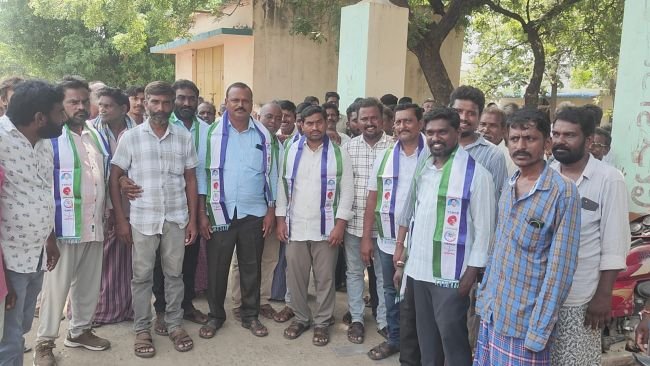 నంద్యాల మండలంలో విద్యా కమిటీ చైర్మెన్ లో వైసిపి ఏకగ్రీవ ఎన్నిక