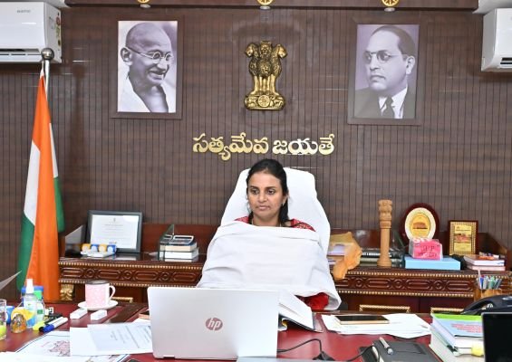 పింఛన్లు అక్టోబర్ 1వ తేదిన యధావిధిగా  ఉదయం 6.30 గంటల నుండి పంపిణి*