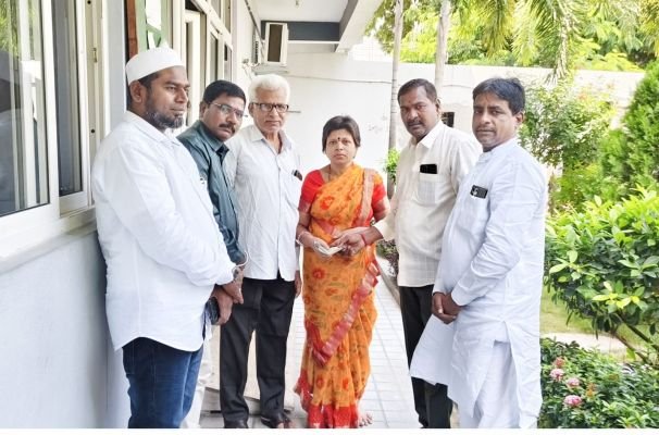 కష్టకాలంలో జర్నలిస్టుకు అండగా  ఐజేయు మెట్‌పల్లి ప్రెస్ క్లబ్