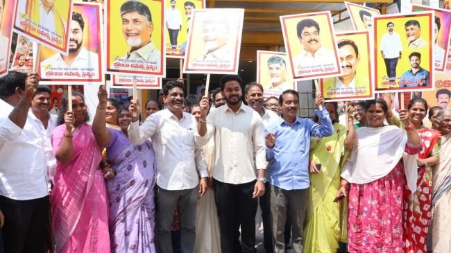 బొండా సిద్ధార్థ  ఆధ్వర్యంలో సీఎం చంద్రబాబుకు ఘన స్వాగత ఏర్పాట్లు