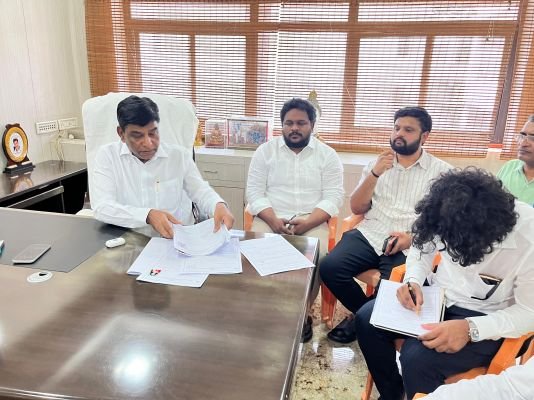 పట్టభద్రుల ఎమ్మెల్సీ ఎన్నికల ఓటర్ల నమోదును ప్రారంభించిన బిఆర్ఎస్ మాజీ ఎంపీ నామ ఎంపీ