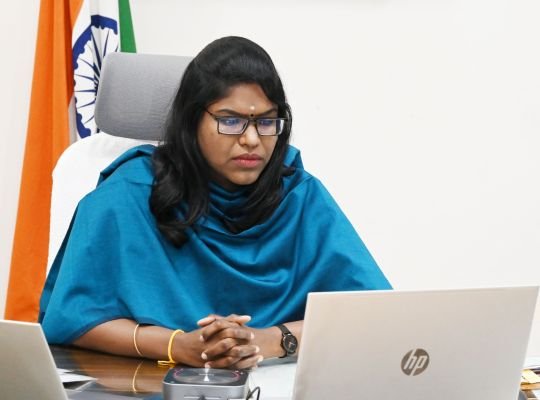 ప్రతి ఉద్యోగికి సబ్జెక్టుపై పూర్తి అవగాహన ఉండాలి