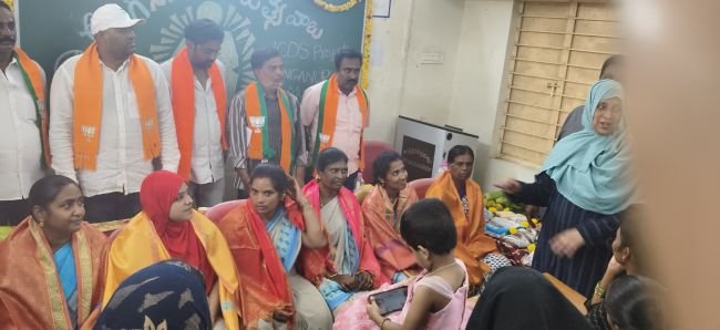 అంగన్వాడి ఉత్సవ కార్యక్రమంలో పాల్గొన్న బిజెపి నాయకులు!
