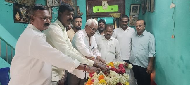 పట్టభద్రులు ఓటు నమోదు చేసుకోవాలి 
