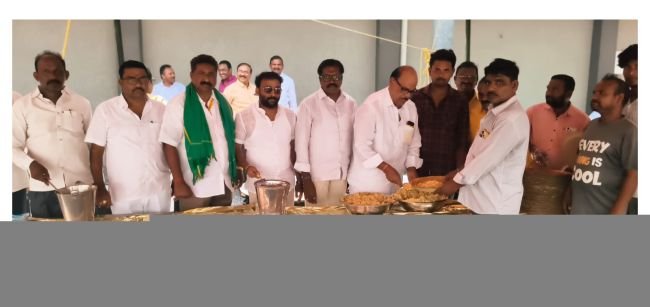 అన్నదానం ప్రారంభించిన పువ్వాడి వెంకటేశ్వర్లు