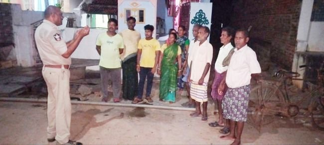 పెదభోగిల లో  " ఇంటింటికి మన్యం పోలీస్  "