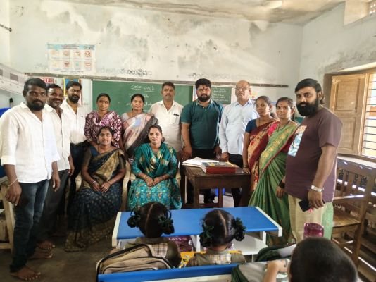మాకవరపాలెం మండలంలో పలు విద్యా కమిటీలు ఏకగ్రీవం