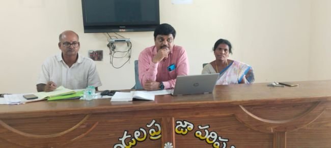 అపారిశుధ్యం నిర్మూళించే బాధ్యత గ్రామ కార్యదర్శులదే