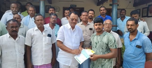 కష్టకాలంలో పేదలకు కొండంత అండగా కూటమి ప్రభుత్వం: ఎమ్మెల్యే బగ్గు రమణమూర్తి