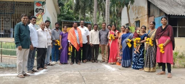 మొసలపల్లి ఎంపీపీ పాఠశాల ఎస్‌ఎంసీ చైర్మన్‌గా గుత్తుల లక్ష్మణ్: ఘనంగా పాలకవర్గ ప్రమాణ స్వీకారం