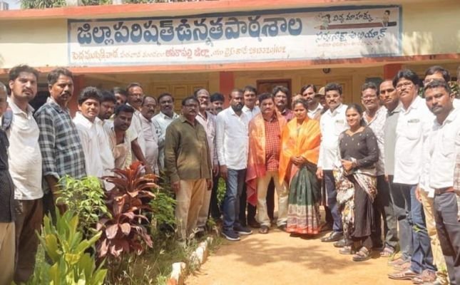 పెదముషిడివాడ హైస్కూల్ నూతన చైర్మన్‌గా  గోవింద్ 