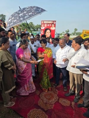 జిల్లాలో మొదటి రోజు సందడిగా ప్రారంభమైన పల్లె పండుగ కార్యక్రమం