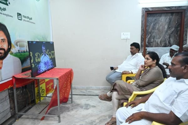 గ్రామ స్వరాజ్యం సాధన లక్ష్యంగా పల్లె పండుగ