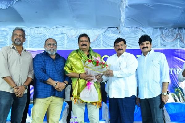 సొంత స్థలంలో ఫిల్మ్ నగర్  భవనం: గంటా