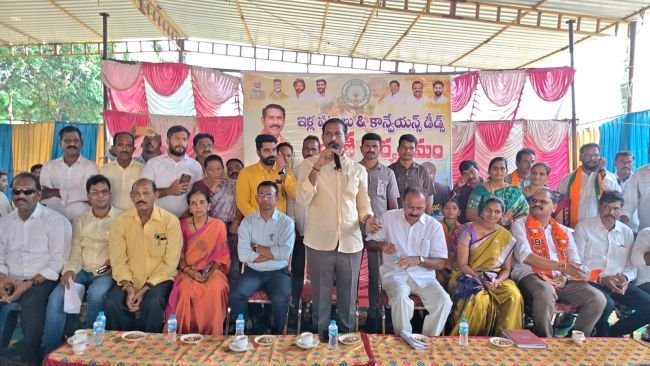 పేదవాడి ఆత్మగౌరవానికి ‘పట్టా’భిషేకం!