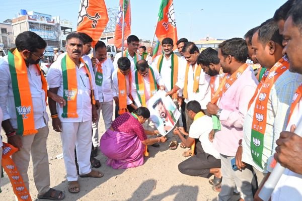 రాముడైనా.. శివుడైనా ఆరాధ్య దైవాలే