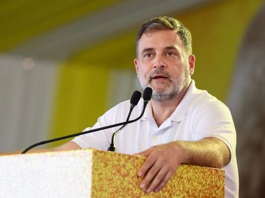 ఢిల్లీలో ప్రతిపక్షాల కీలక భేటీ.. సీఈసీ తొలగింపుపై చర్చ