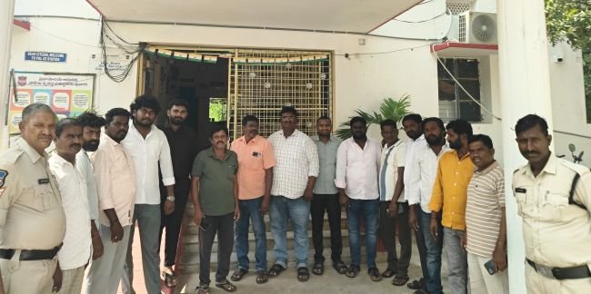 రేవంత్ రెడ్డి సిరిసిల్లకు రానున్న నేపథ్యంలో బి ఆర్ ఏస్ నాయకుల ముందస్తు అరెస్టు.