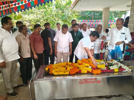 కోటపాటి జనార్దన్‌రావు వదిన మృతి 
