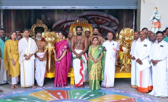 శ్రీకల్యాణ వెంకటేశ్వరునికి గజ, సింహ వాహనాల విరాళం
